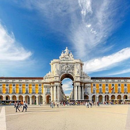 2 Bedroom Apartment For 4 People With Free Public Parking Lisboa Exteriér fotografie